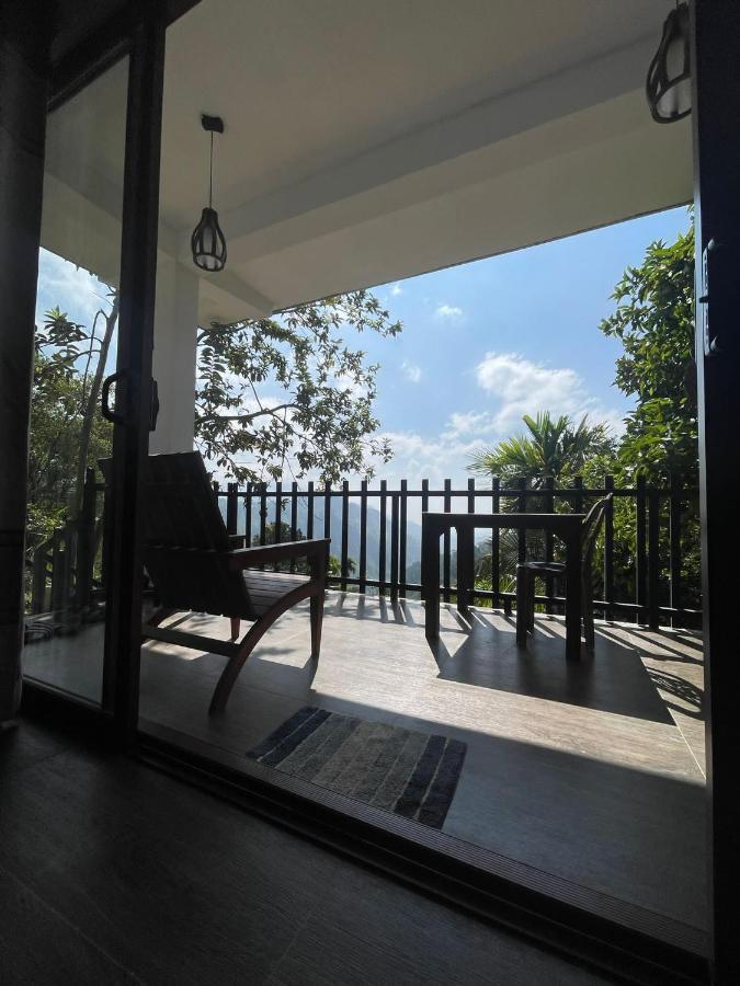 Family Room Mountain View