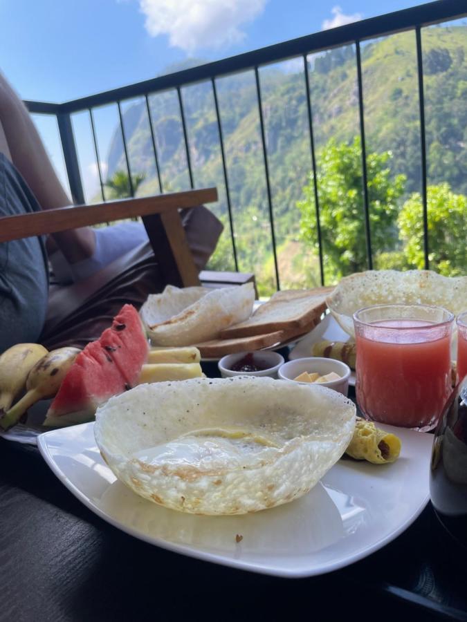 Grand Deluxe Double Room Mountain View