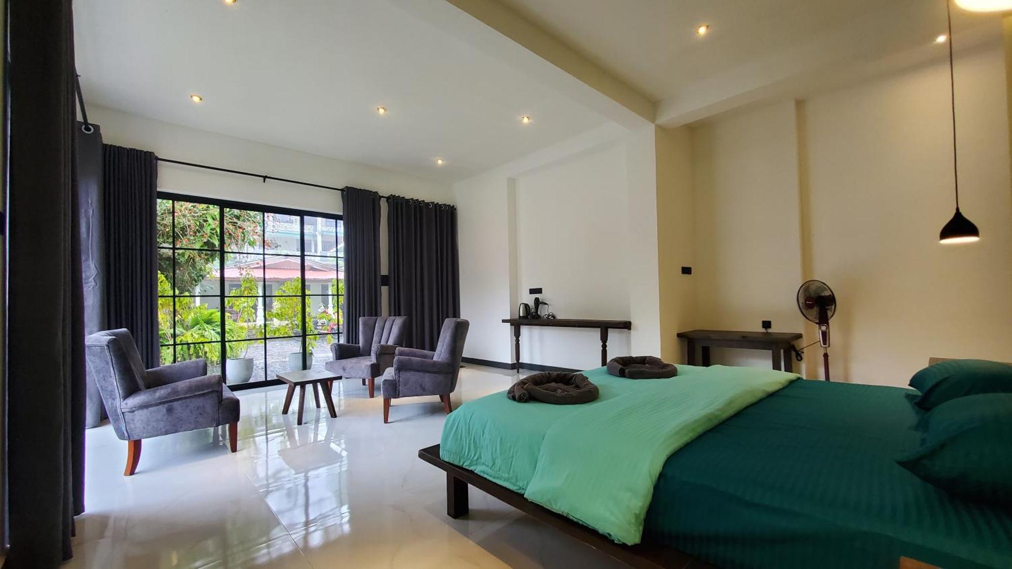 Superior King Room