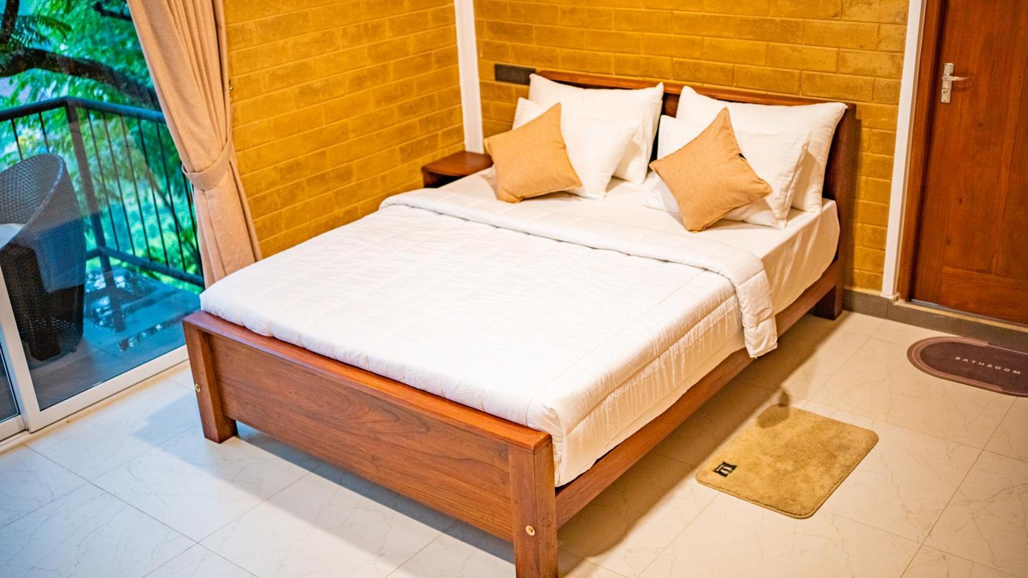 Deluxe Double Room Balcony