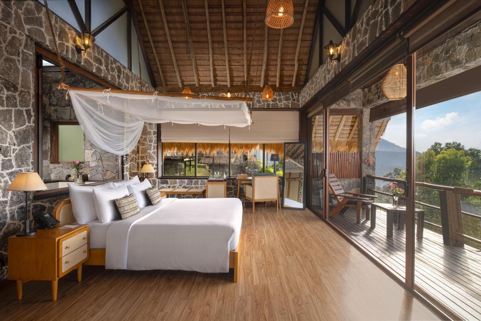 Honeymoon Deluxe with Bathtub,1645695286:JPEG