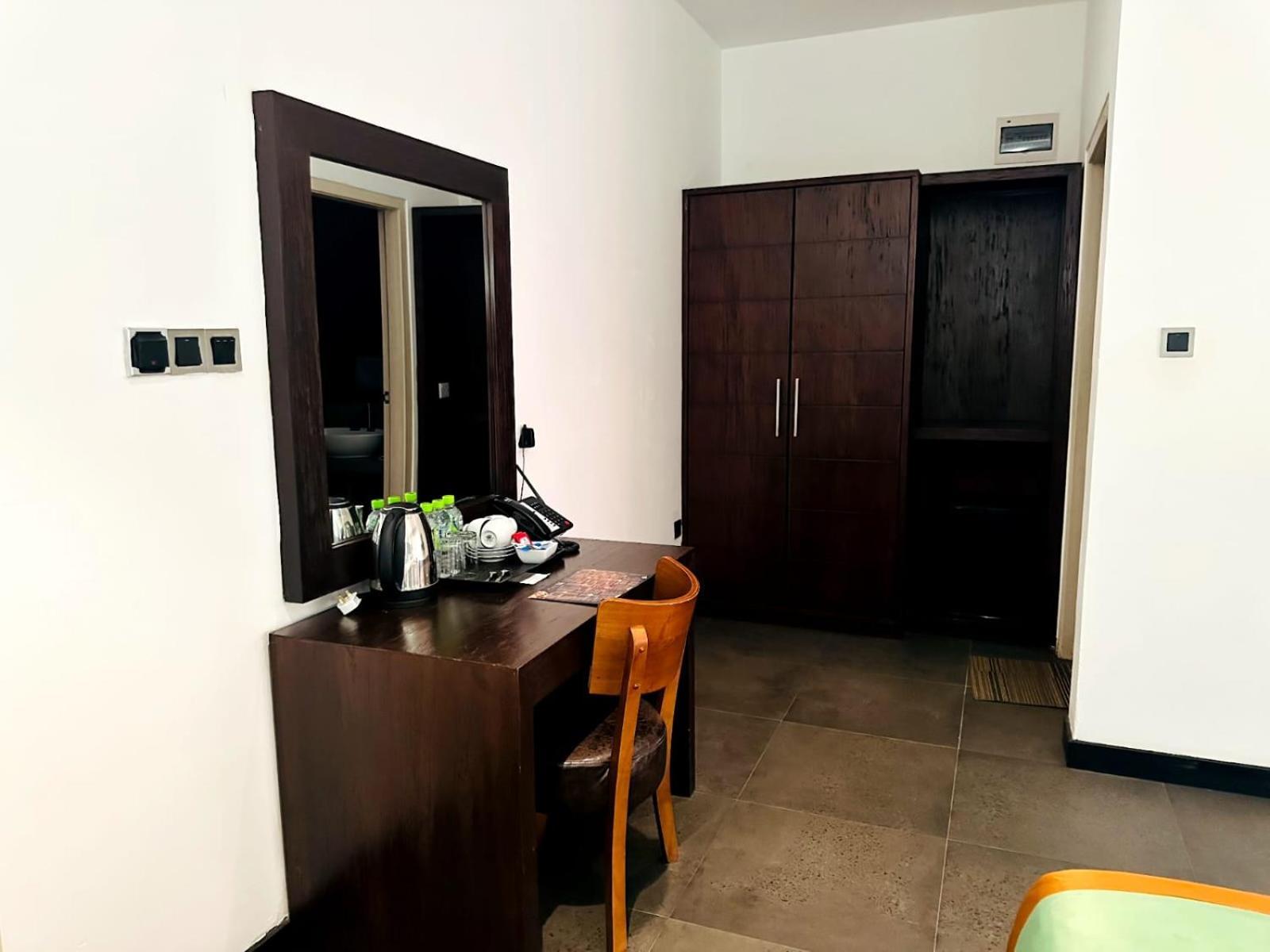 Deluxe Double Room Bath