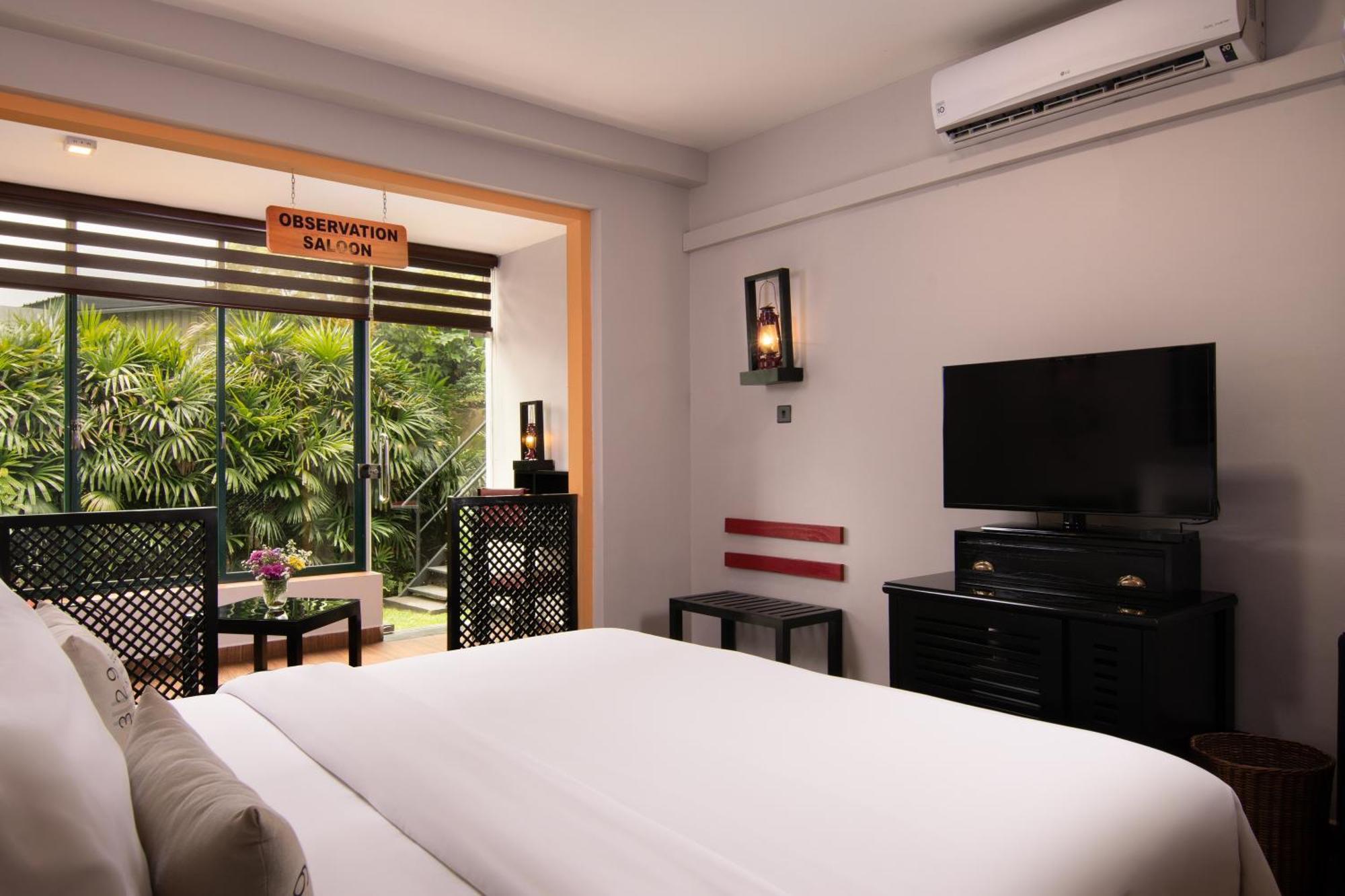 Superior Ground Floor Garden View Room