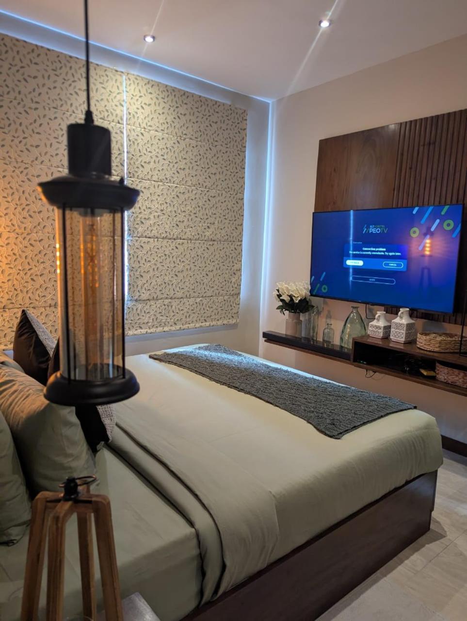 Deluxe Family Room,1690186313:JPEG