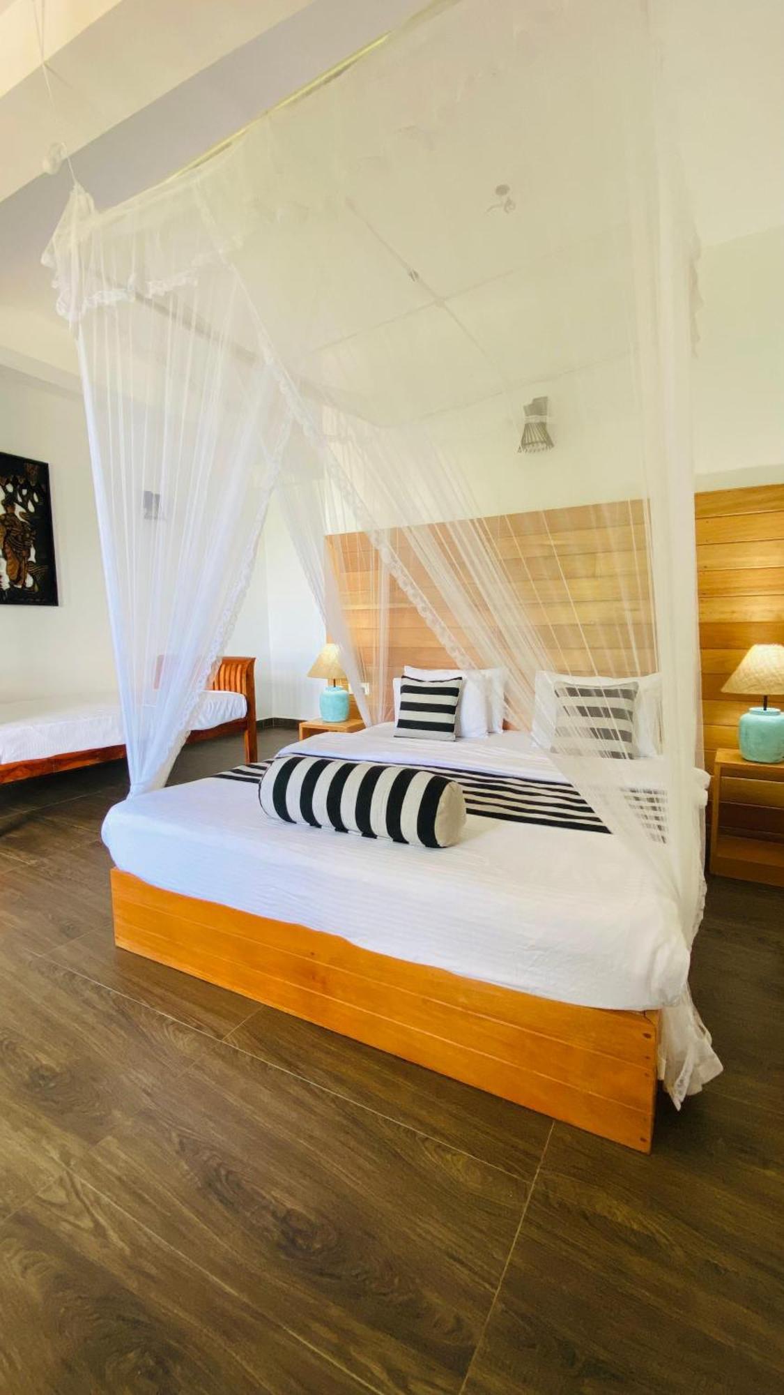 King Room Mountain View