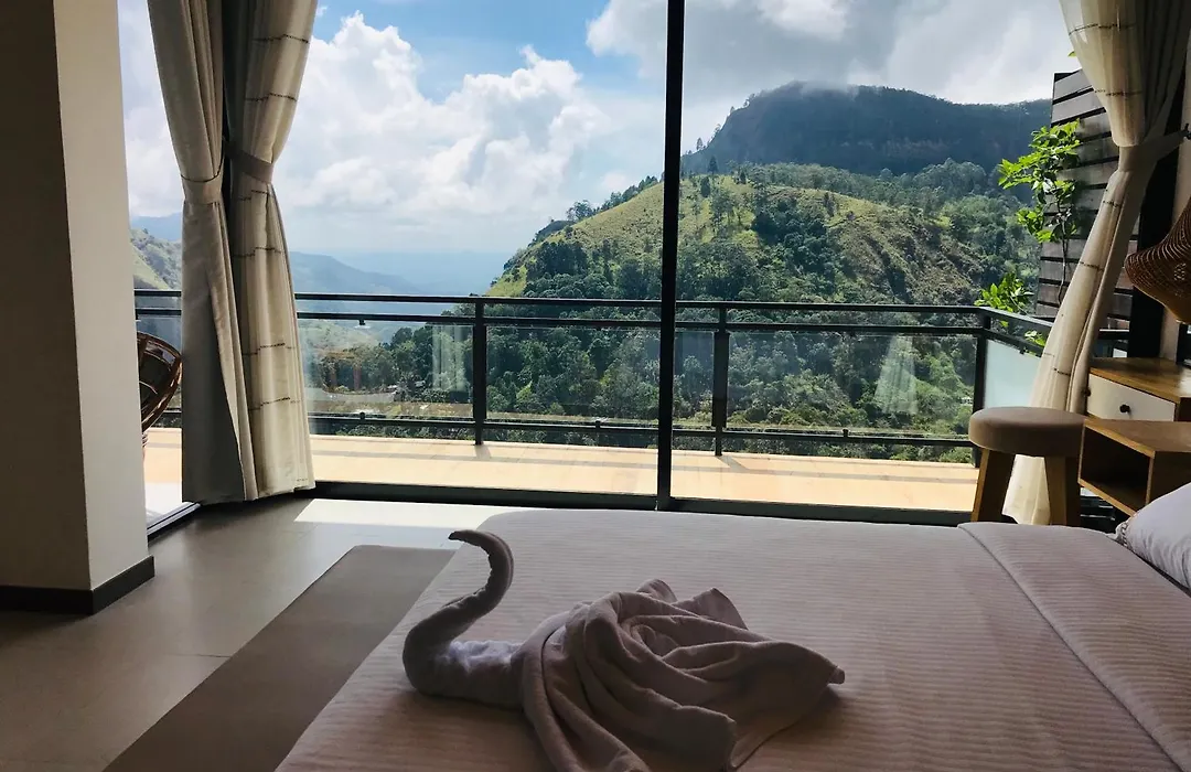 Ella Hide View-1