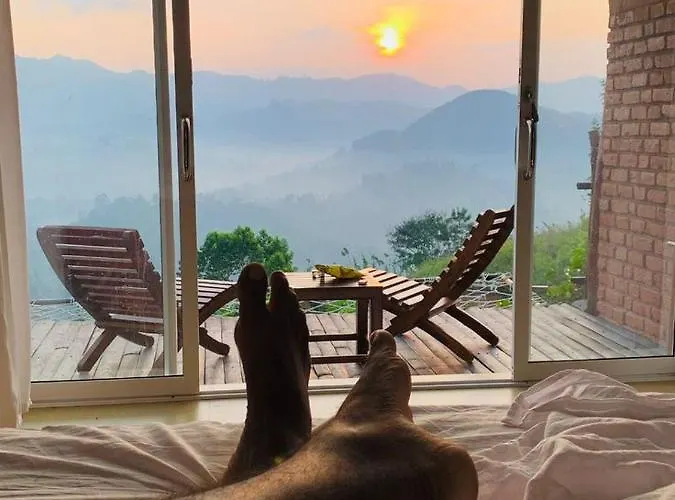 Brisk Ella Retreat Hotel