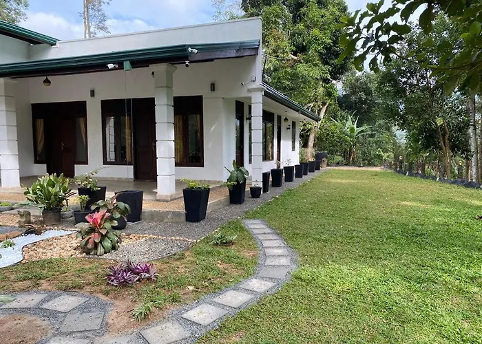Ceylon Rich Leaves Ella Bed & Breakfast