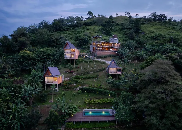 Majentra Ella Hotel