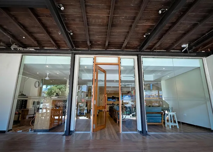 Oak Ray La Ella Breeze Hotel