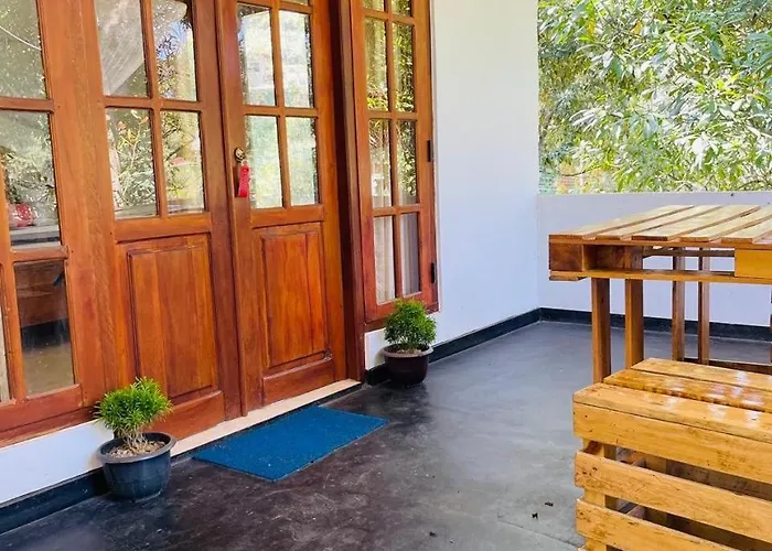 Sandaro Rest Inn Ella