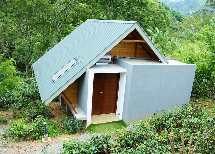 Ella HotelsAloft Grand