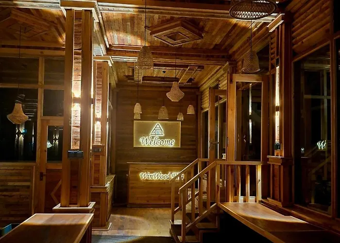 Winwood Ella Hotel