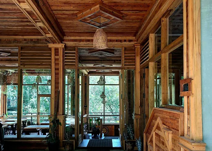 Winwood Ella Hotel
